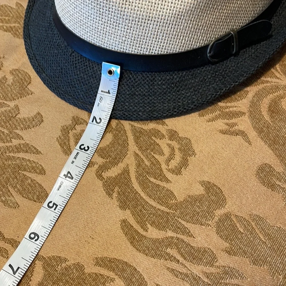 Used hat size 59 - Picture 8 of 10